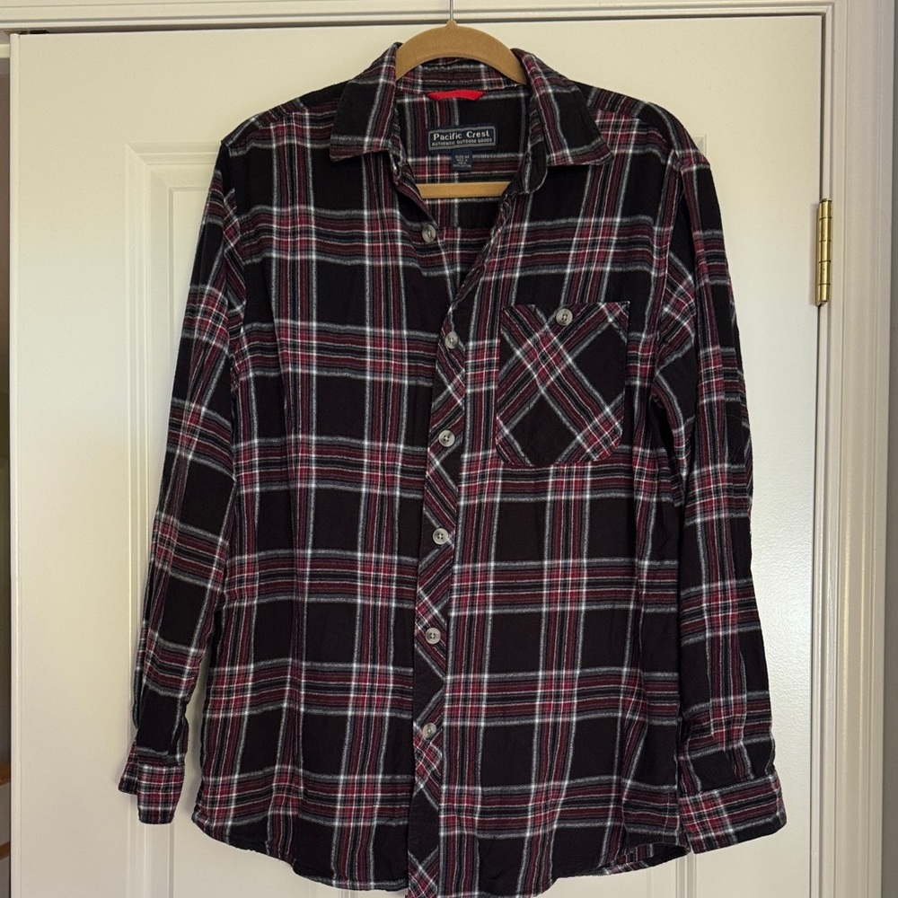Men’s Pacific crest authentic outdoor goods flannel shirt medium